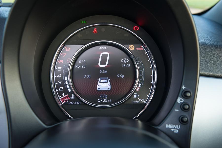  Fiat 500S Cabrio 2013 года  (UK) (фото 16 из 27)
